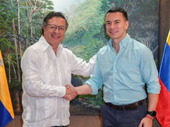 Noboa militariza Ecuador y Petro denuncia que bombardeó la frontera colombiana