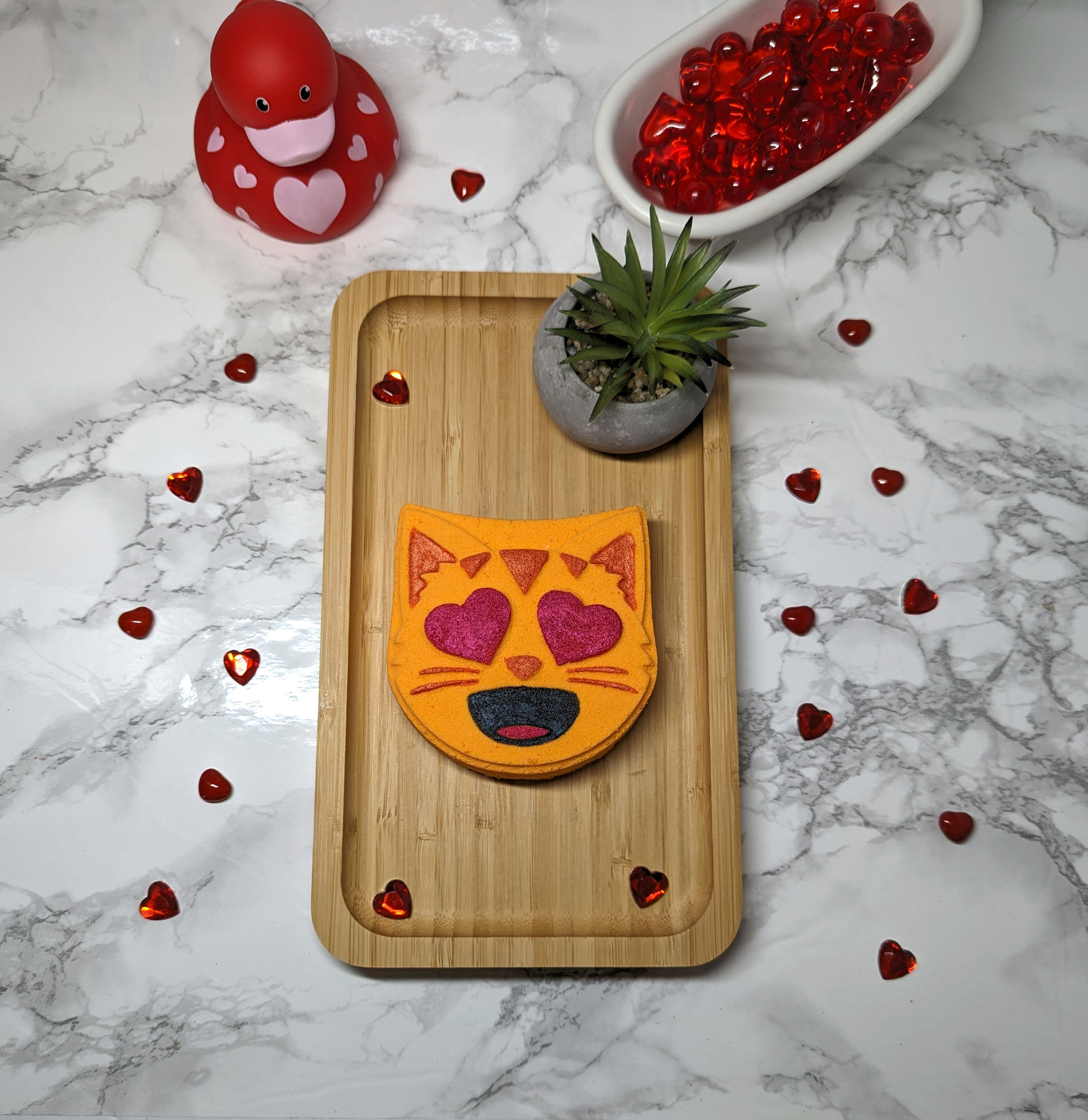 Bombe de bain gĂ©ante chat amoureux đ»