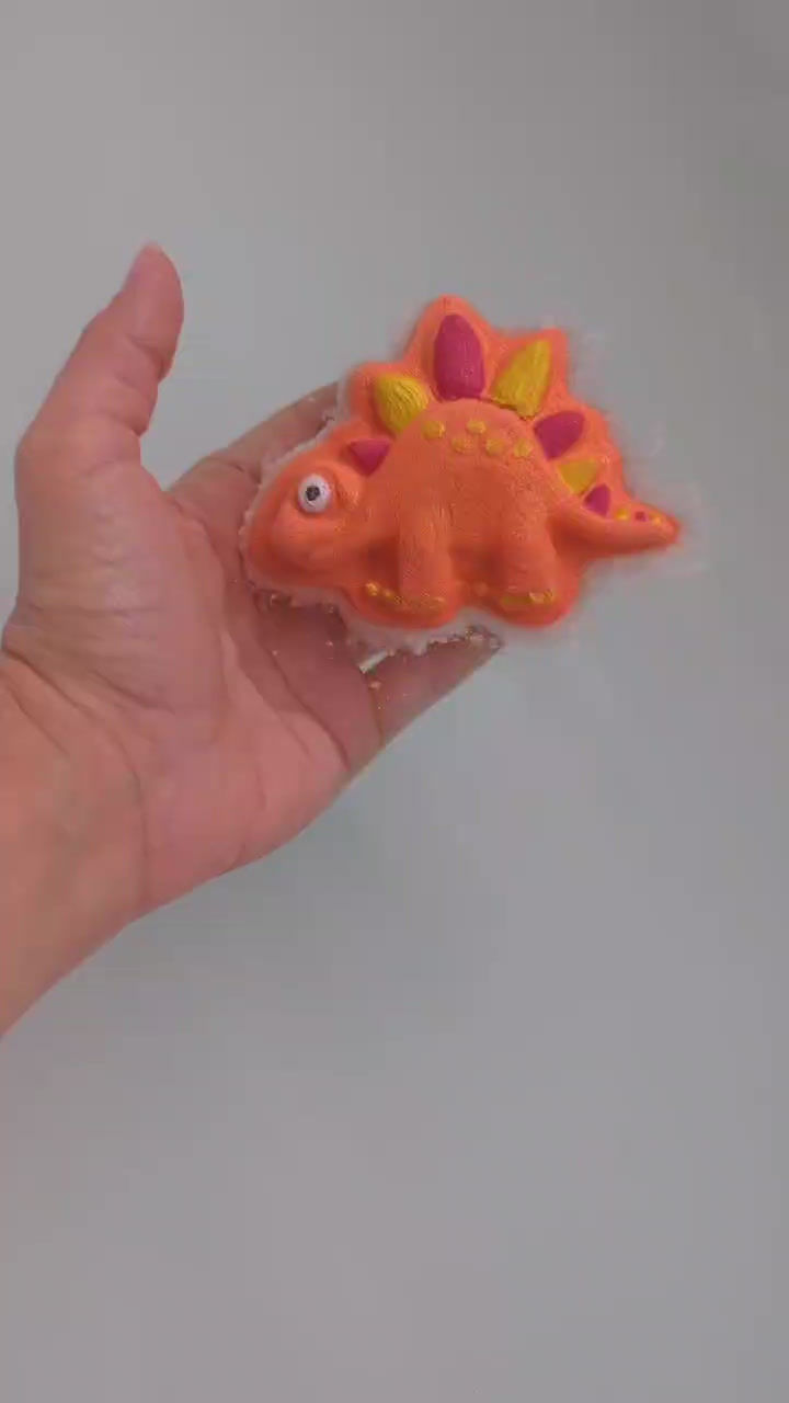 Miniature : Bombe de bain à peinturer stégosaure (dinosaure)