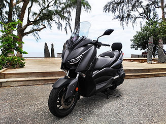 Xmax 400.jpg