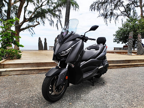 Xmax 400.jpg