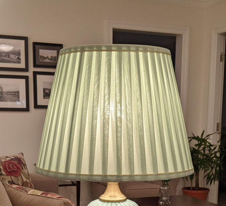 Thumbnail: DK15 7018 TABLE LAMP