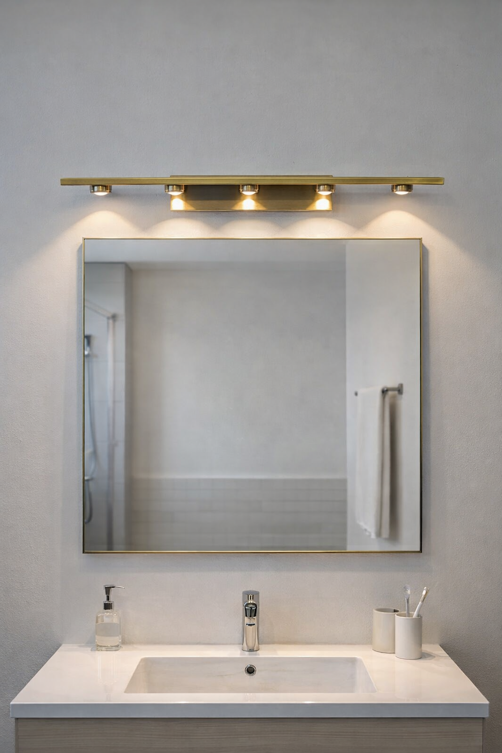Decorative Wall Light for Bedrooms & Hallways – VI 6329/5