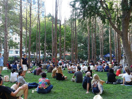 Summer on the Green / 8월, 뉴요커들은 공원으로 간다.