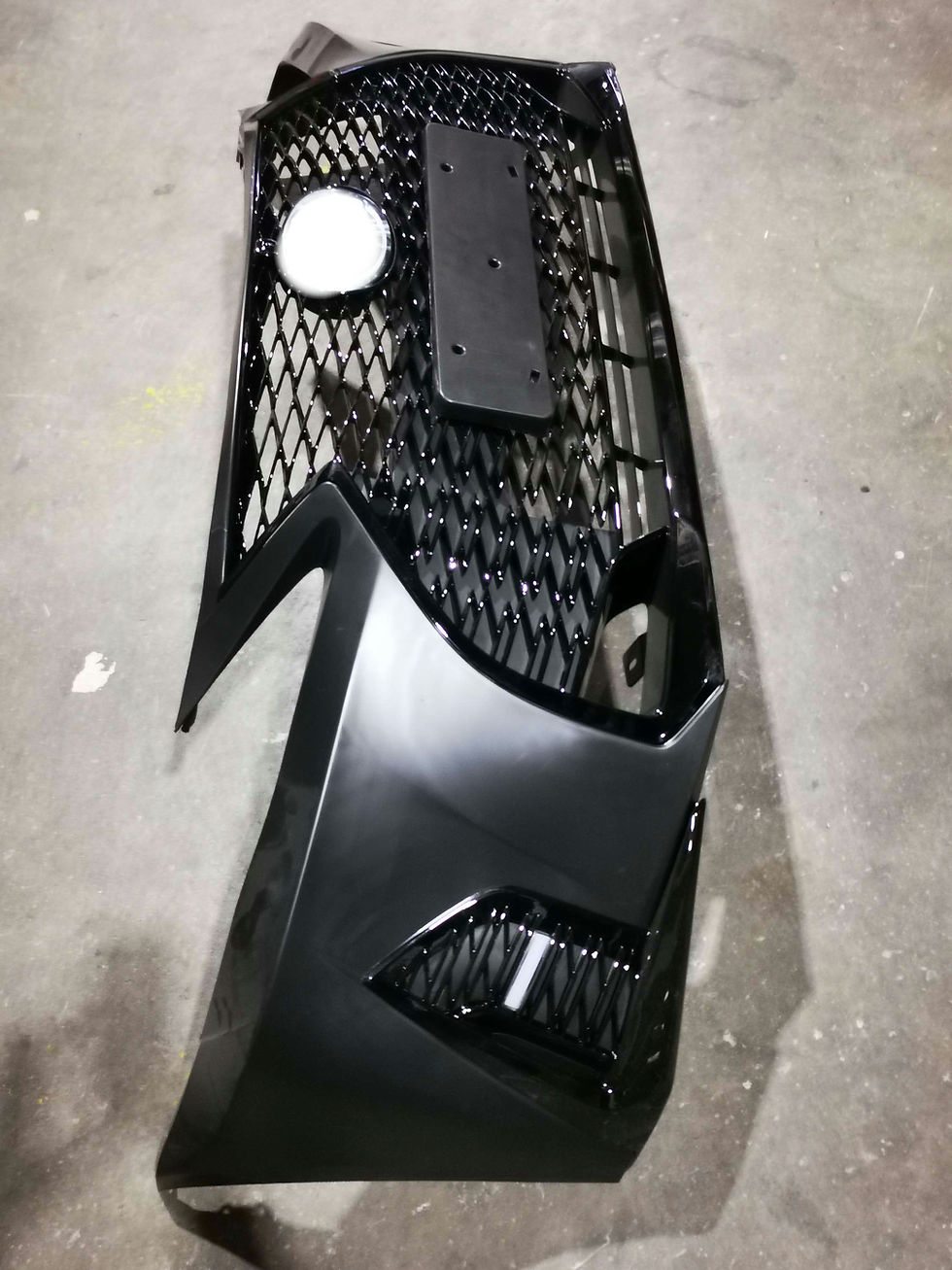 Thumbnail: Suitable For Lexus IS250/350 06-12 -21 Style Front Bumper With Led Light