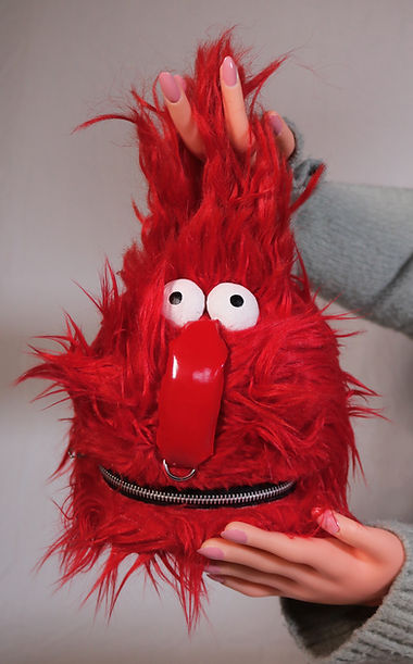 red hairbag 1 kucirka .jpg