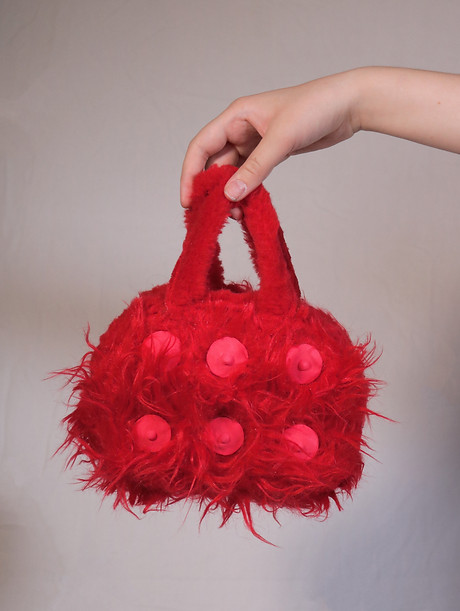 hairy titty handbag kucirka.jpg