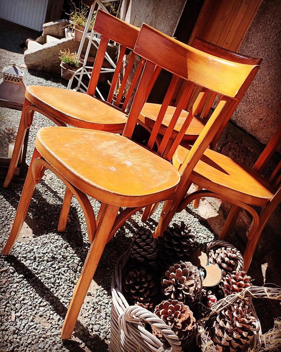 Chaise Baumann
