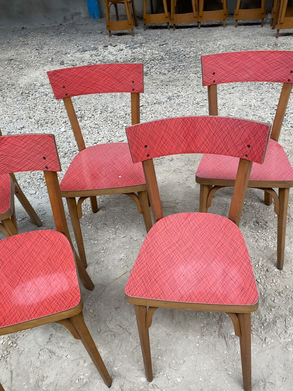 Miniature : Lot de 5 chaises vintage "Baumann" – Design mid-century avec revêtement en formica