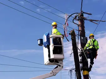 3 steps to mitigate the risks of working near powerlines
