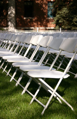wedding-white-folding-chairs-for-rent