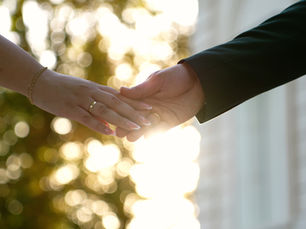 Mikor érdemes lefoglalni az esküvői filmest? – Ne maradjatok le a kedvenc dátumotokról!