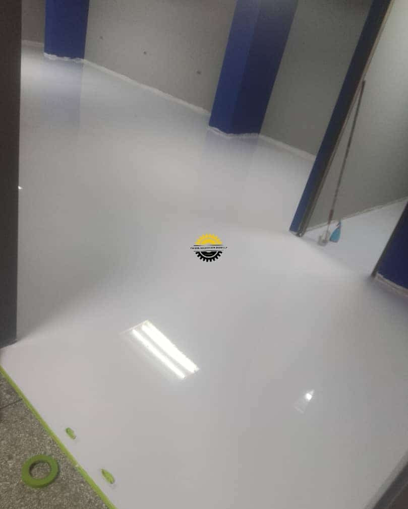 Miniatura: Aplicación de Pintura epoxica para pisos 