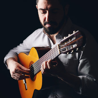 raffi_guitar_02.jpg