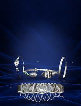 THB_Silver_Ornaments_Velvet_Portrait.jpg
