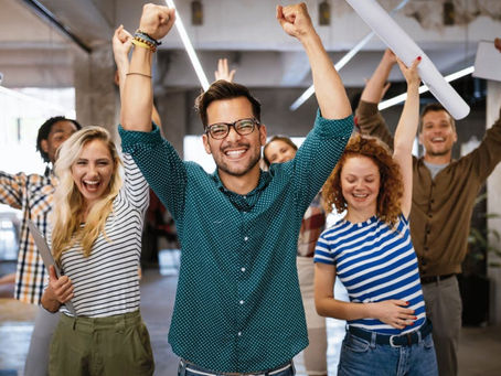 Cadourile Corporate ca Strategie de Employer Branding: Funcționează Sau Nu?