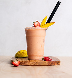 strawb_breeze_greens_OYW-0929.jpg