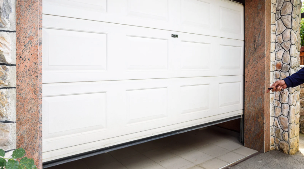 Why Homeowners Trust Dayton Door Sales for Garage Door Repairs