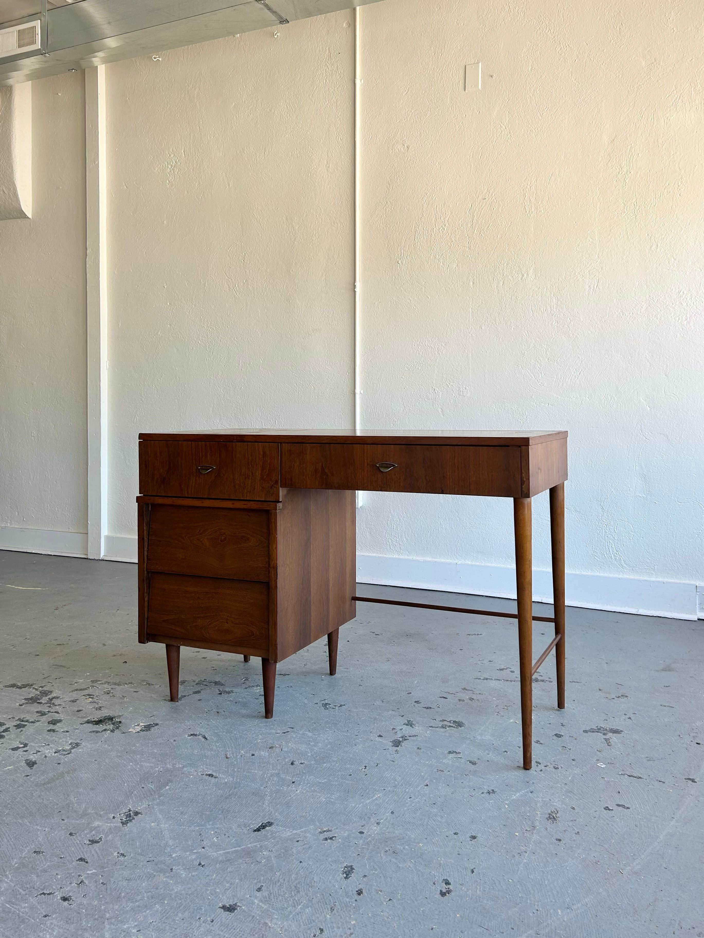 MCM Desk by Harmony House 
