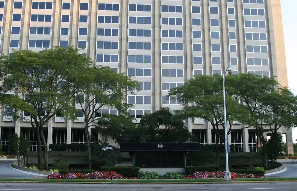 1300-east-lafayette-11011.webp