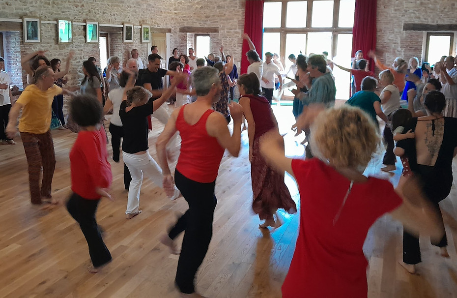 biogérard danse joie 2_edited.jpg