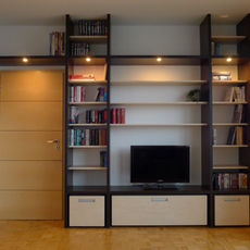 2.3 Obývací stěna z lamina.jpg