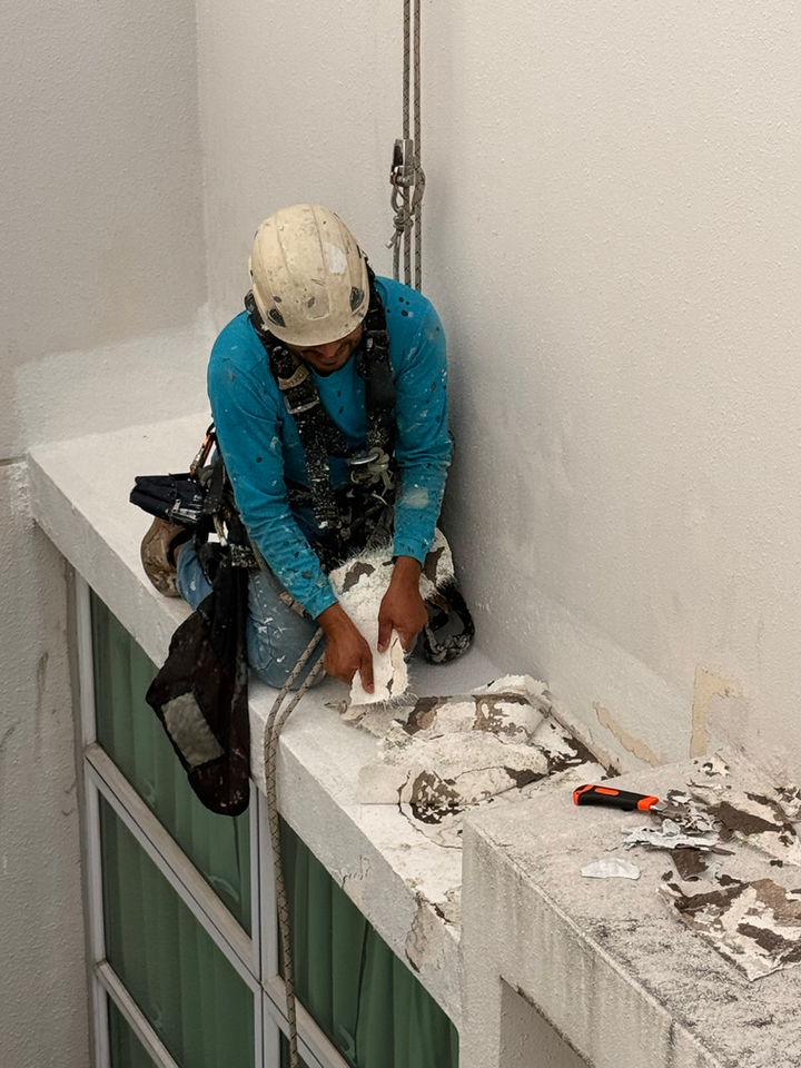 Rope access leak repair