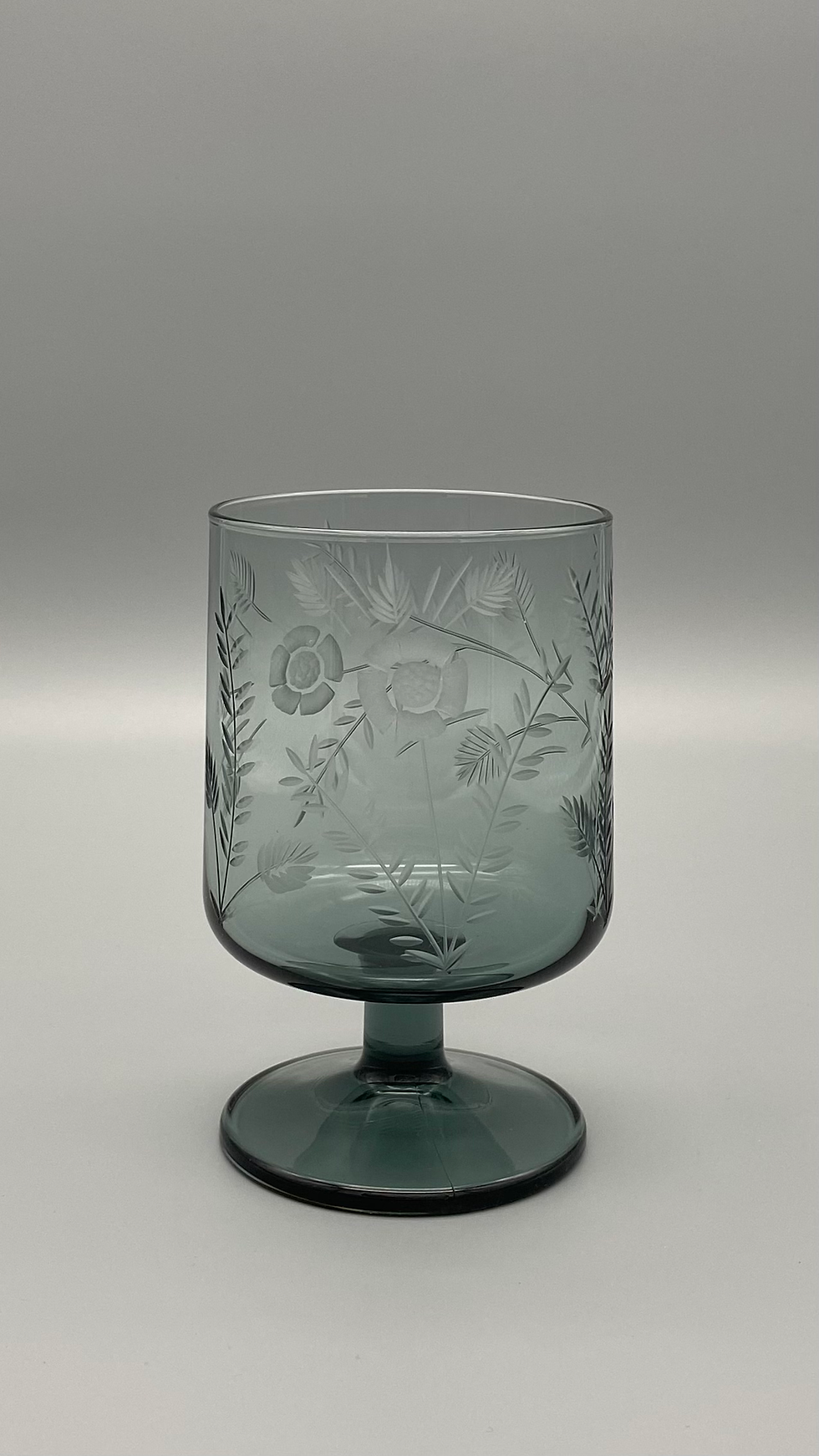 Miniaturbild: Kelchglas mit Gravur Blumengarten