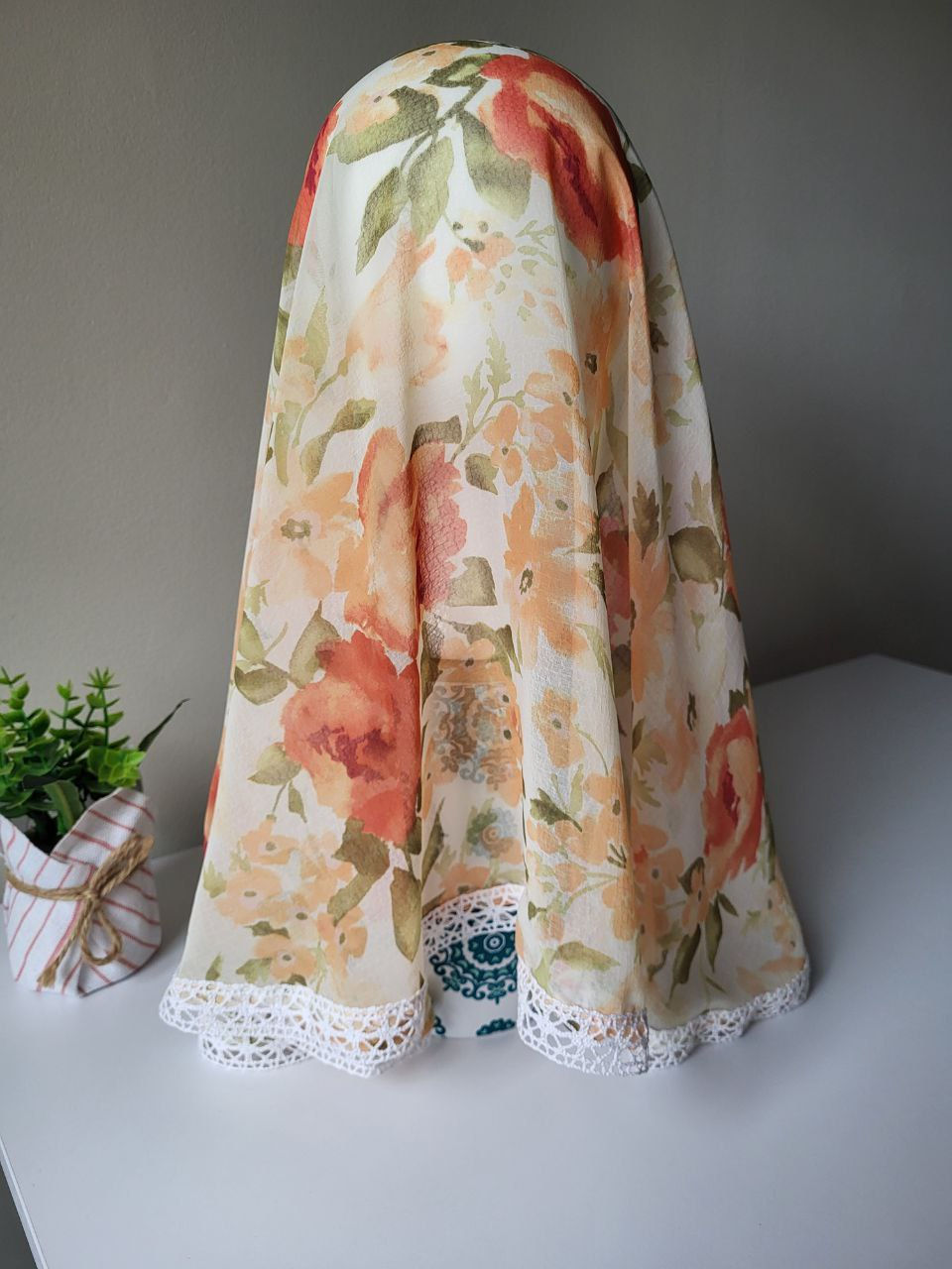Thumbnail: Orange Floral Half-Circle Veil