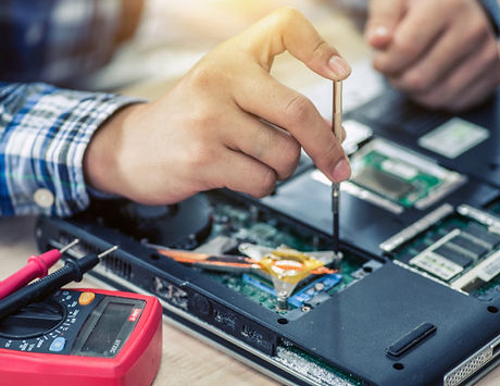 concepto-reparacion-computadoras-vista-p