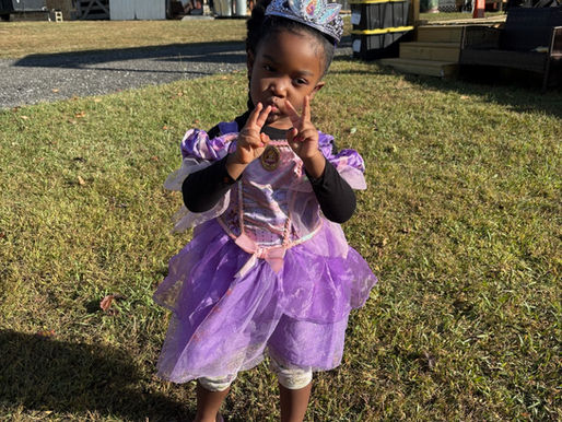 . 🐐 Candy, costumes & community!