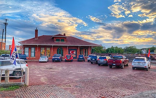 43879745_2103045863080570_313891663284011008_n (1).jpg