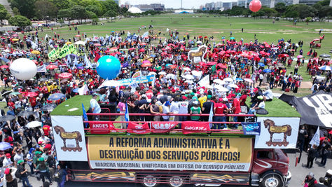 Fenassojaf marca presença na Marcha Nacional do Serviço Público contra a Reforma Administrativa