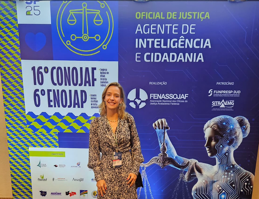 Vice-presidente da ASSOJAF-GO, Juliana Barbacena ministra palestra sobre IA no 17º Conojaf