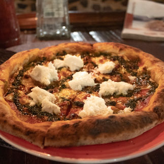 Neapolitan pizza at La Pulperia in Santa Catalina