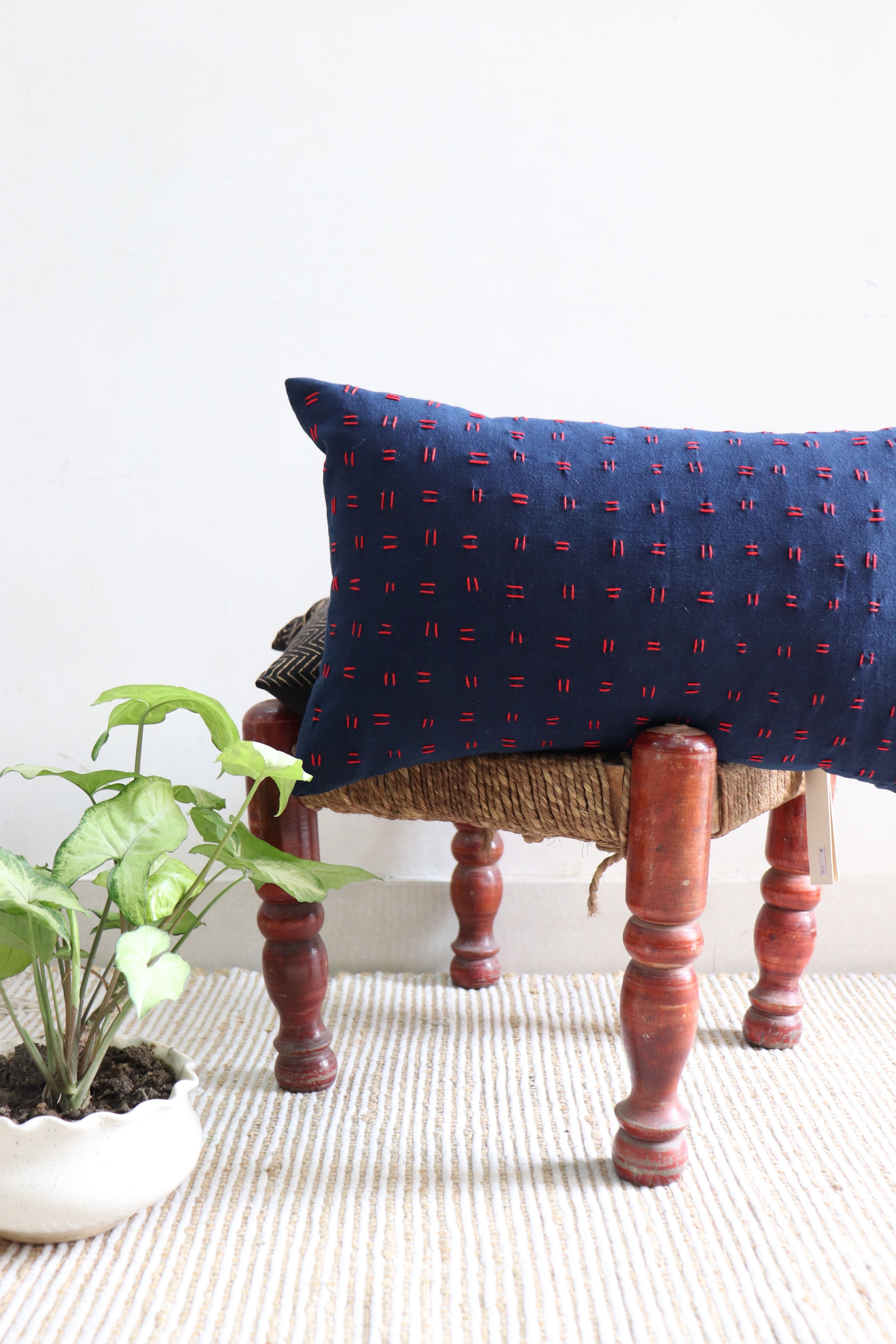 Hand embroidered 12''X 20'' cushion cover