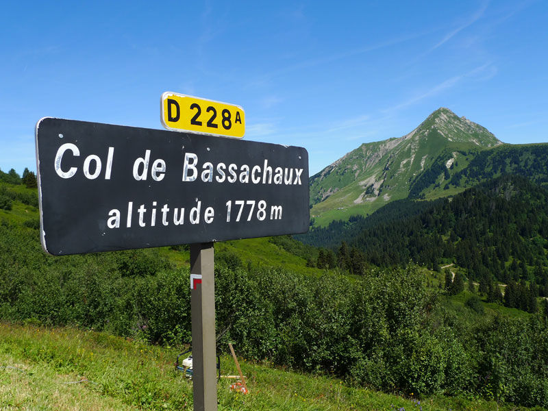 Cycling over the Cols