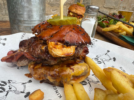 Kings Head Food / drink