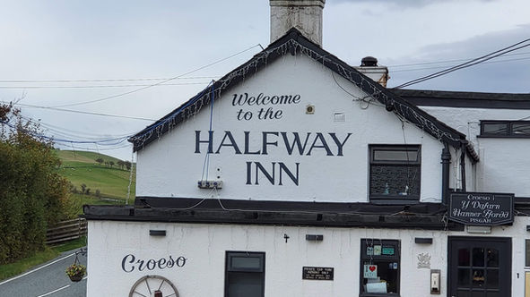 The Halfway Inn Exterior