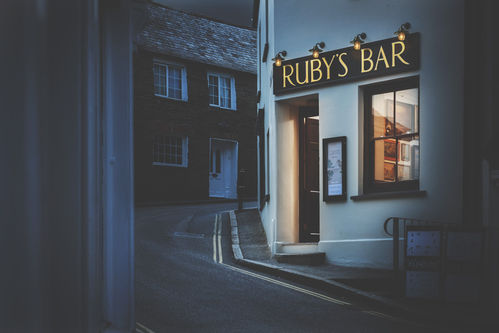 Ruby's Bar Exterior