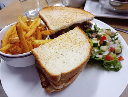 Anchor Cafe Food / drink