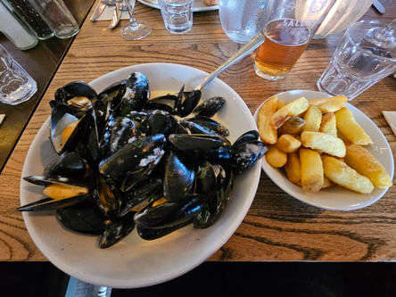 Boatswains at The Kings Arms Food / drink