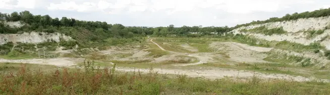 Cherry Hinton Chalk Pits Wide venue scene