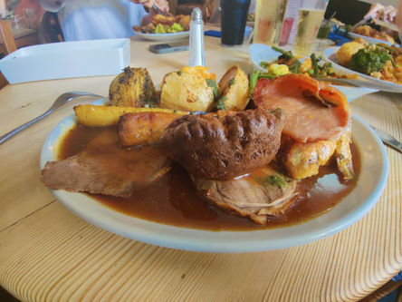 Black Swan Inn Food / drink