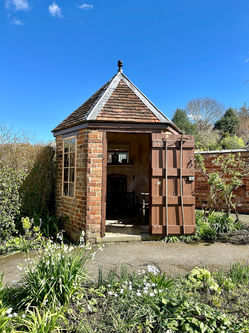 Hill Close Gardens Venue / activity