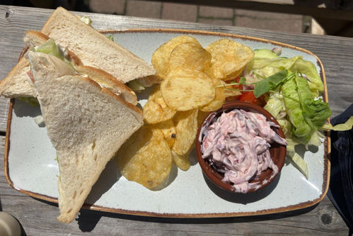 The Yard Coffee, Bar & Kitchen Food / drink