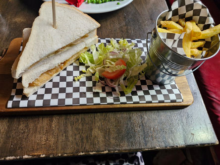The Eclipse Inn Food / drink