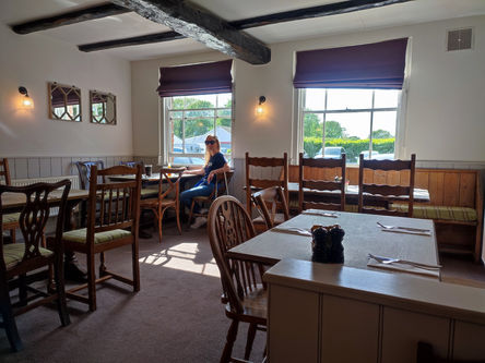 The Three Horseshoes Pub Roydon Interior