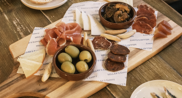 Millar's Eatery Food / drink