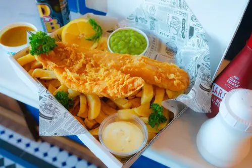 Tavern & Galley Food / drink